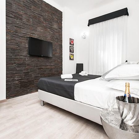 Black Rooms Colosseo Rome Bilik gambar