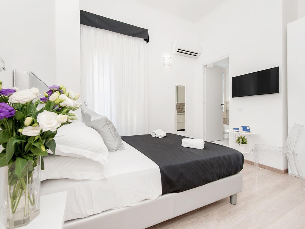 Black Rooms Colosseo Rome Bilik gambar