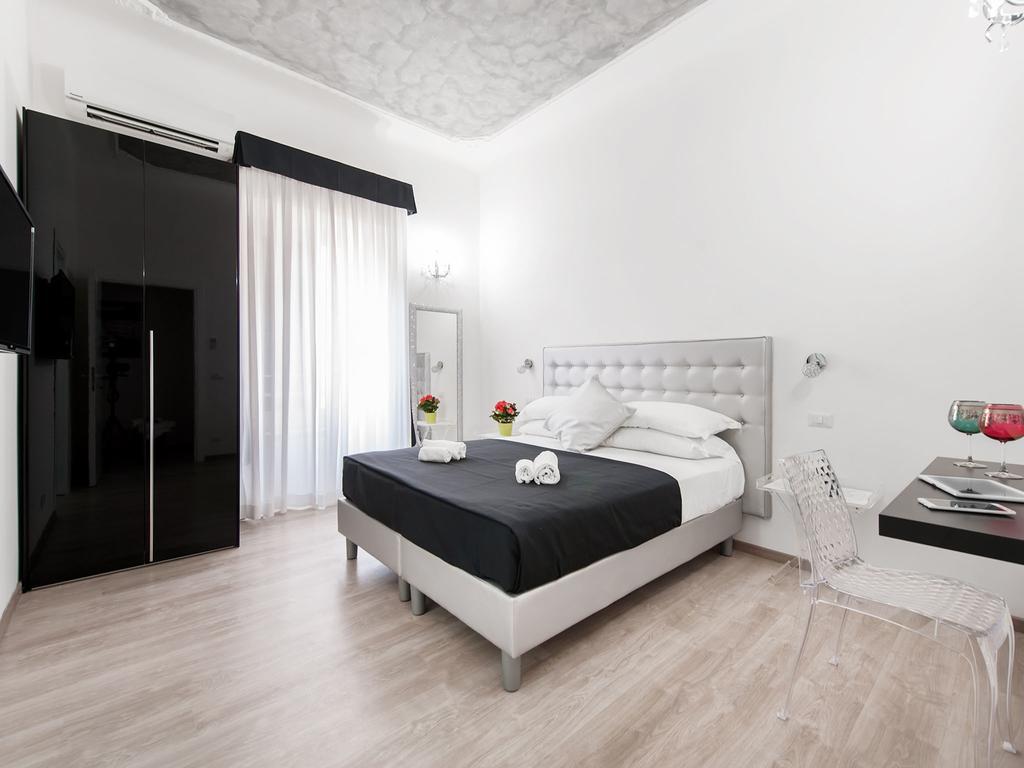 Black Rooms Colosseo Rome Bilik gambar